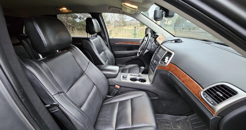 Jeep Grand Cherokee cena 59900 przebieg: 171000, rok produkcji 2012 z Opole małe 232